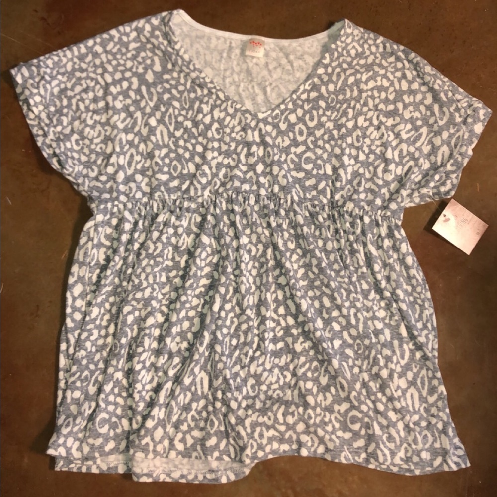 Boutique shirt. Super cute. NWT. Size S🤩